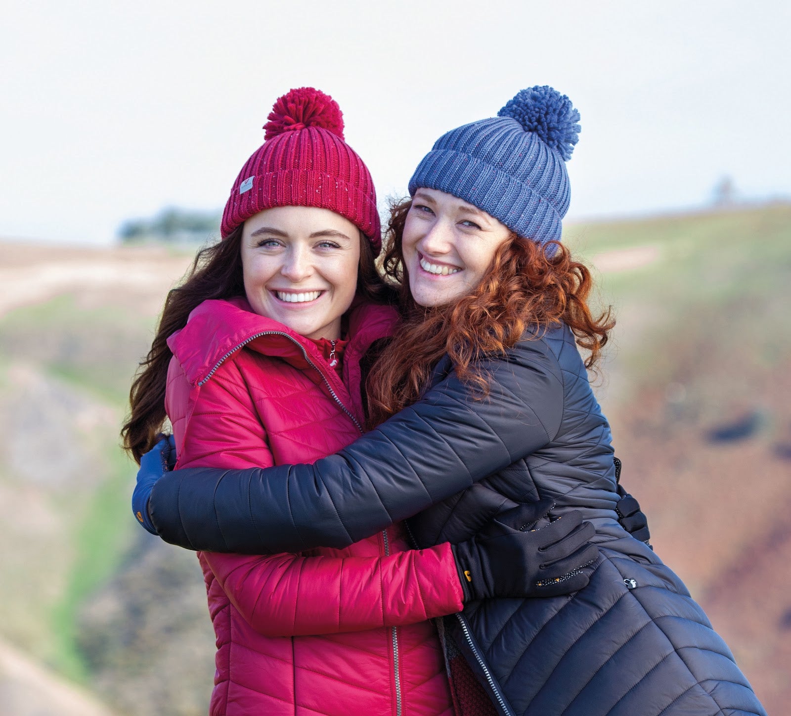 Shires Wilton Bobble Hat%