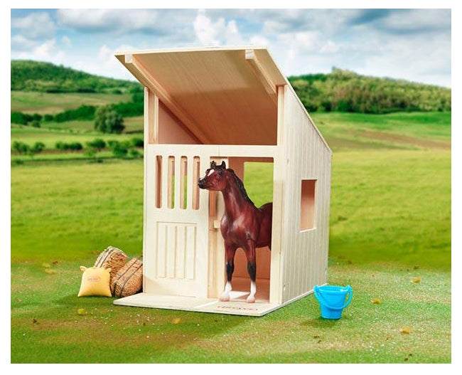 Breyer Classics Hilltop Stable%