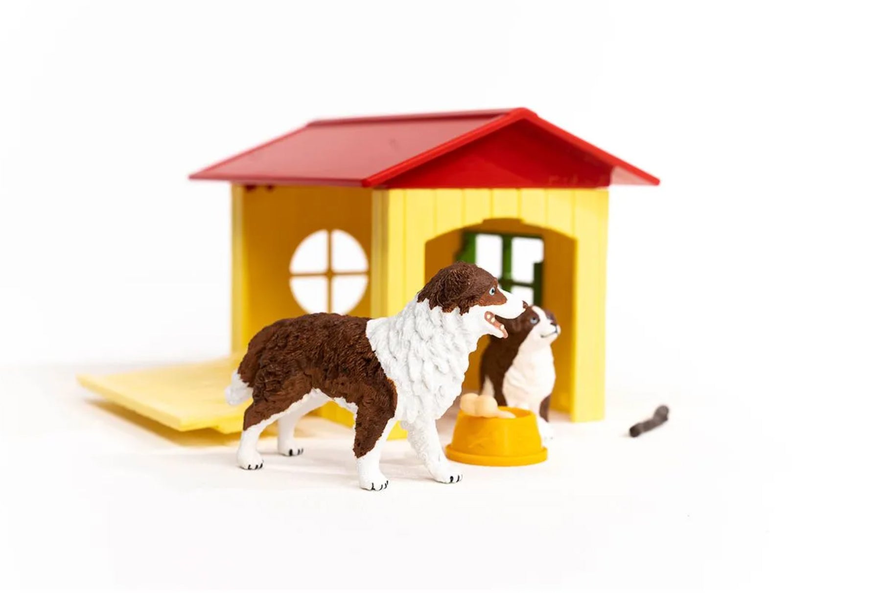 Schleich Friendly Dog House
