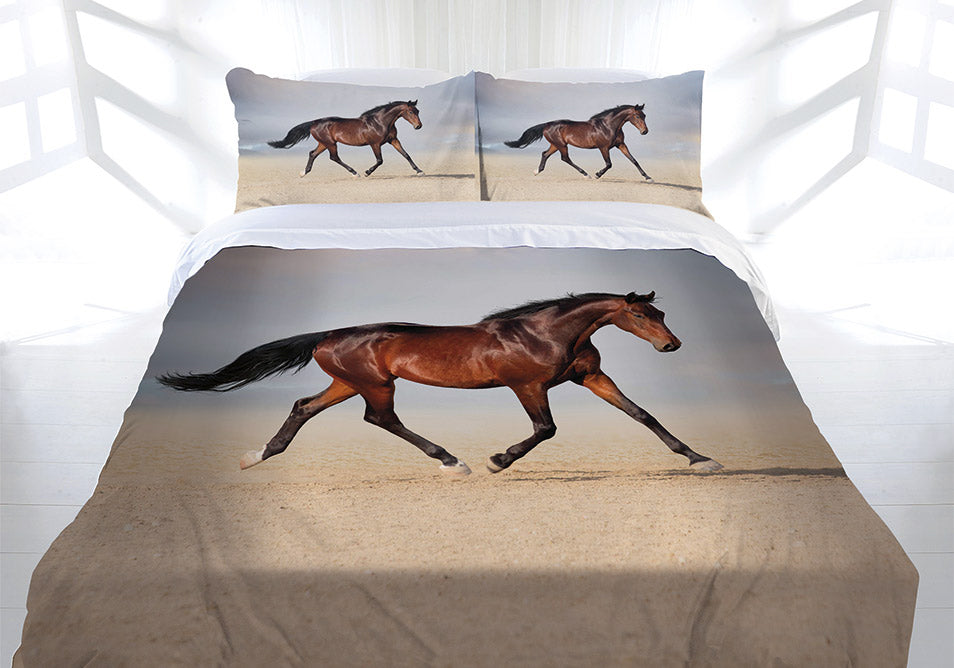 Bay Stallion Quilt Cover Set (Double)%