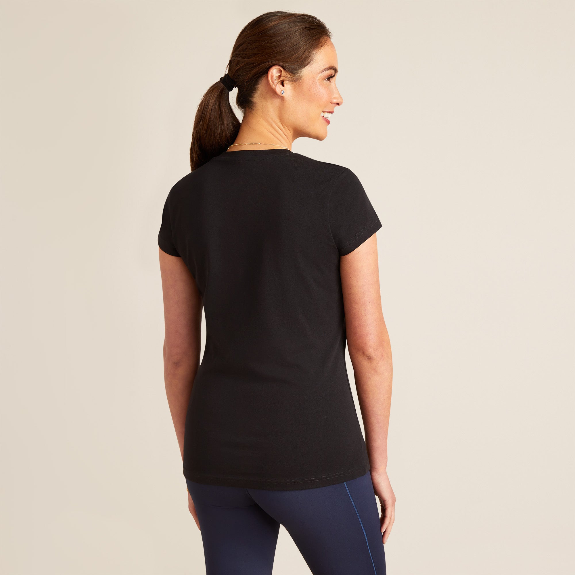 Ariat WMS Vertical Logo T-Shirt Black / Large