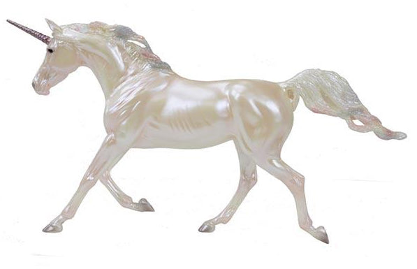 Breyer TR Zena Unicorn%