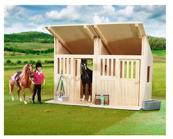 Breyer Classics Hilltop Stable%