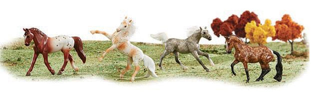 Breyer Stablemates Dapples & Dots%