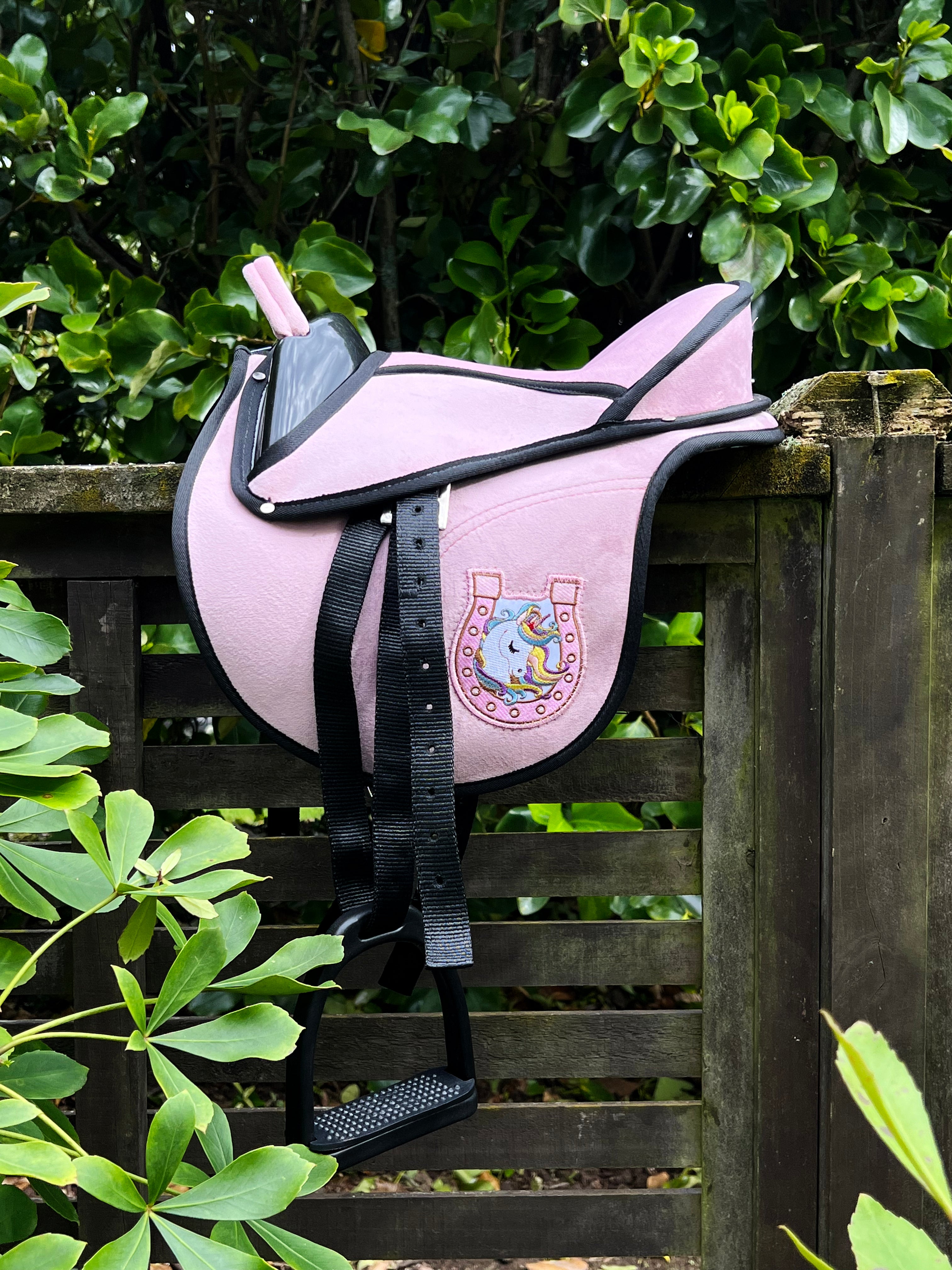 Enzo Pony Pad Black / All